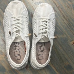 Womens hey dude size 7